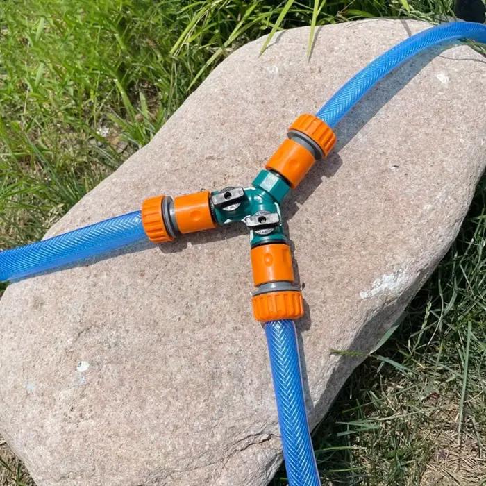 Raccord de tuyau d'arrosage avec robinet