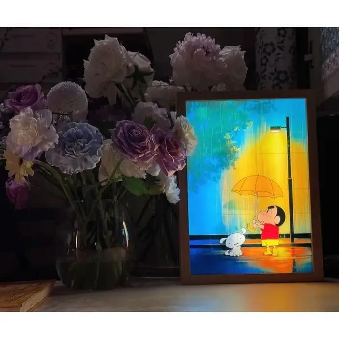 Lampe LED Crayon Shin-chan - Veilleuse 3 Couleurs, Décoration de Chevet pour Chambre d'Enfant, Cadeau Anime, Lampe d'Ambiance Relaxante