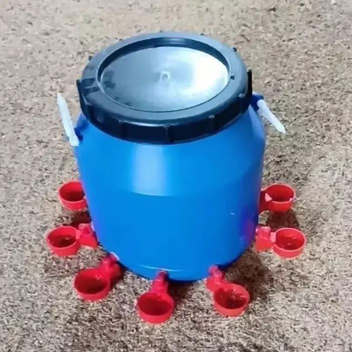 Distributeur d'eau automatique Anti-Pollution et autonettoyant pour volaille