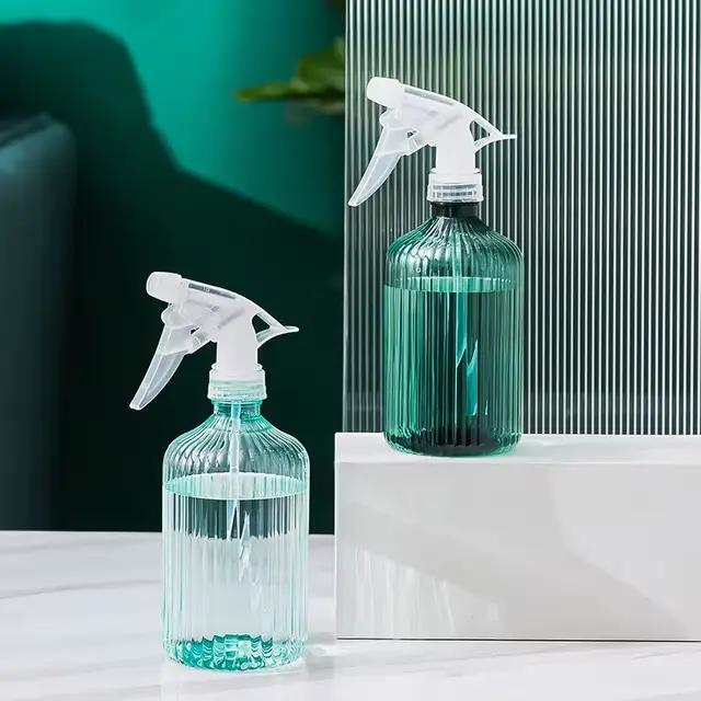 Arrosoir pulvérisateur pour jardinage
