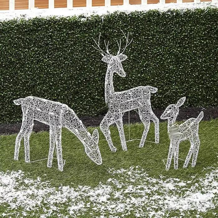 Lumières de pelouse de cerf blanc debout éclairées résistantes aux intempéries
