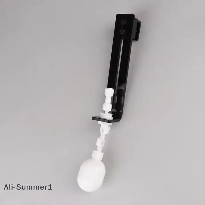 【E】 Dispositif de réapprovisionnement en eau automatique