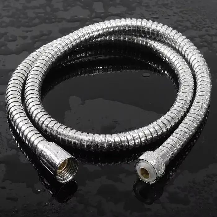 Tuyau de plomberie flexible en acier inoxydable