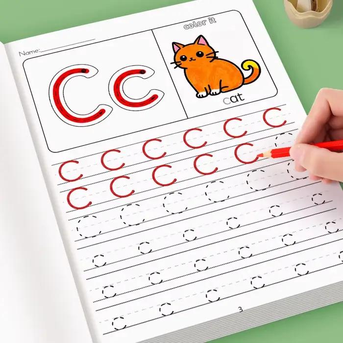 Cahier d'exercices d'écriture de l'alphabet anglais de 32 pages avec lettres colorées Practice-A-Z minuscules et majuscules, traçage, aide à l'apprentissage éducatif