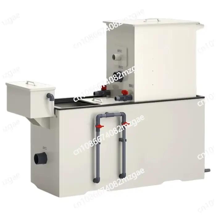 Machine de microfiltration à tambour rotatif