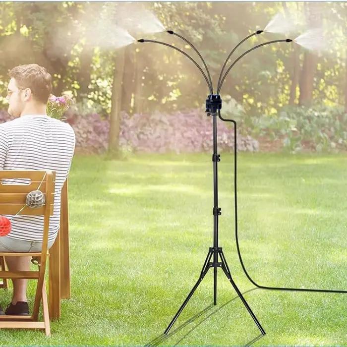 Ensemble d'arroseurs rotatifs automatiques sur pied