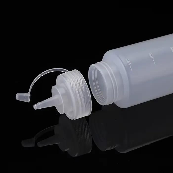 Bouteille en plastique à bouche pointue