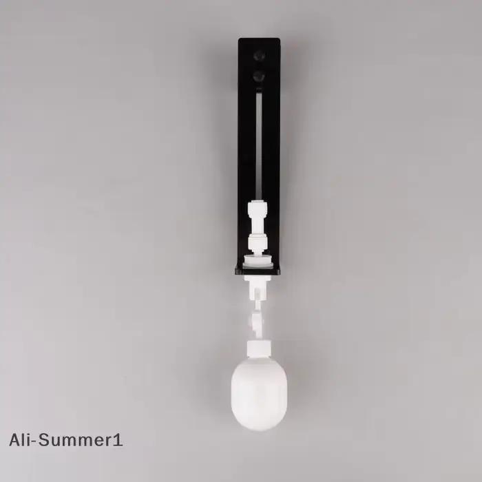 【E】 Dispositif de réapprovisionnement en eau automatique
