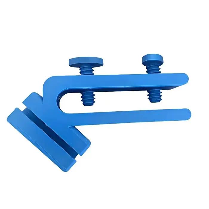 Dispositif de fixation de tuyau d'arrosage de jardin