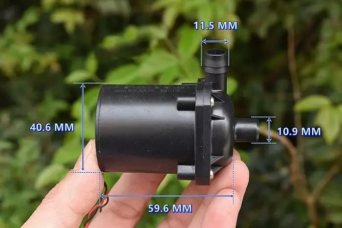 Pompe à eau submersible silencieuse à impulsion centrifuge sans balais DC 18V 20V 24V 432L/H Micro