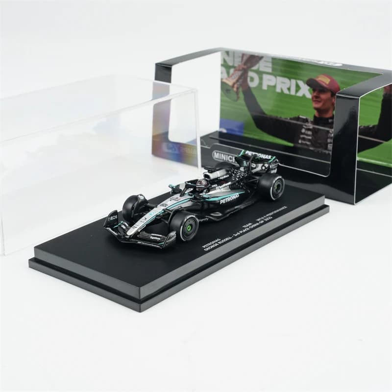 MINICHAMPS 1:64 PETRONAS TEAM W16 E PERFORMANCE CHINA GP 2025 Modèle de voiture miniature