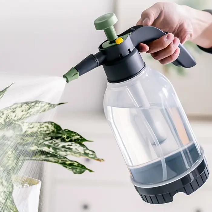 Arrosoir de jardin 2L pulvérisateur à pression d'air pour la maison et le jardin arrosoir de désinfection outils d'irrigation de jardin robuste et pratique pour le jardinage et la désinfection des espaces verts