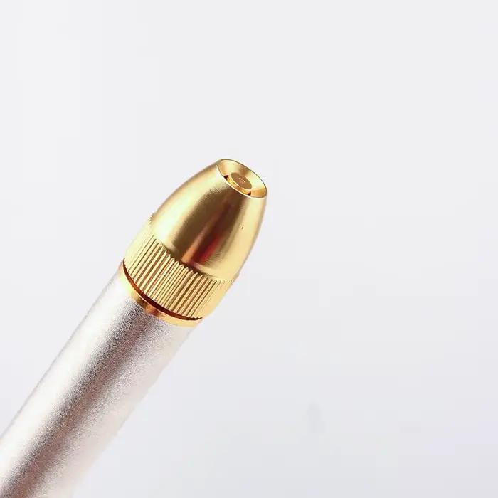 Pistolet à eau en métal
