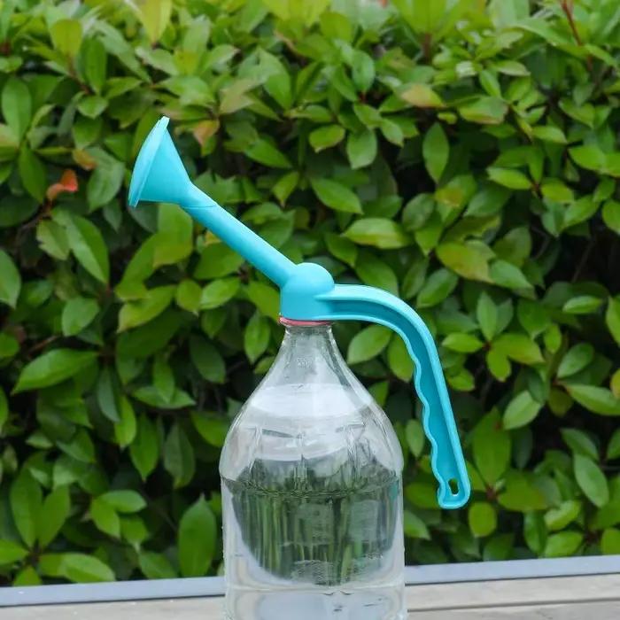 Bouteille d'arrosage manuelle double usage en plastique pour jardinage pulvérisateur d'eau arrosoir irrigation des semis multifonctionnelle blanc jaune rouge