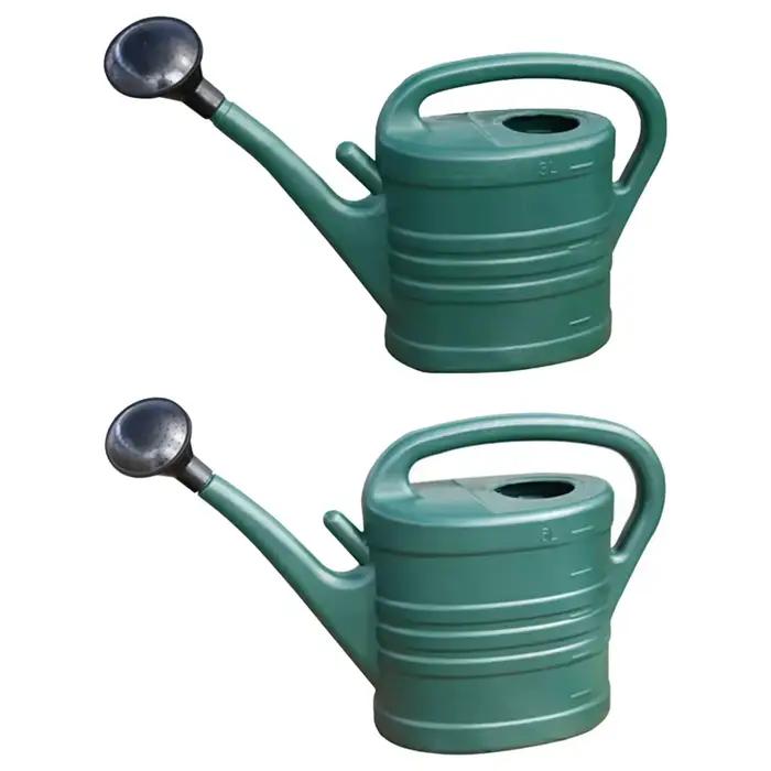 Arrosoir de jardin avec poignée