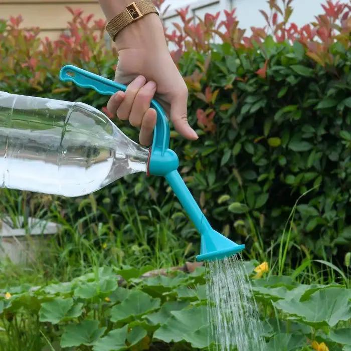 Bouteille d'arrosage manuelle double usage en plastique pour jardinage pulvérisateur d'eau arrosoir irrigation des semis multifonctionnelle blanc jaune rouge