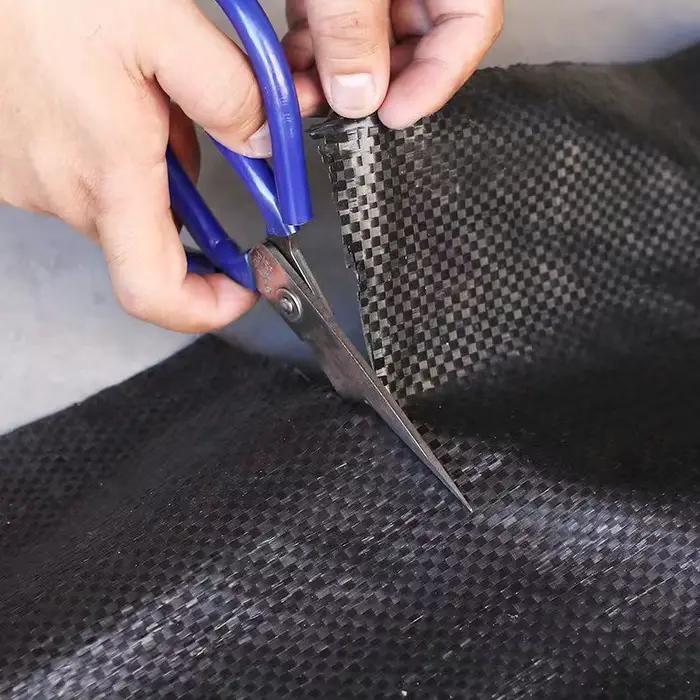 Tissu de contrôle des mauvaises herbes, tissu barrière contre les mauvaises herbes, tapis extérieur