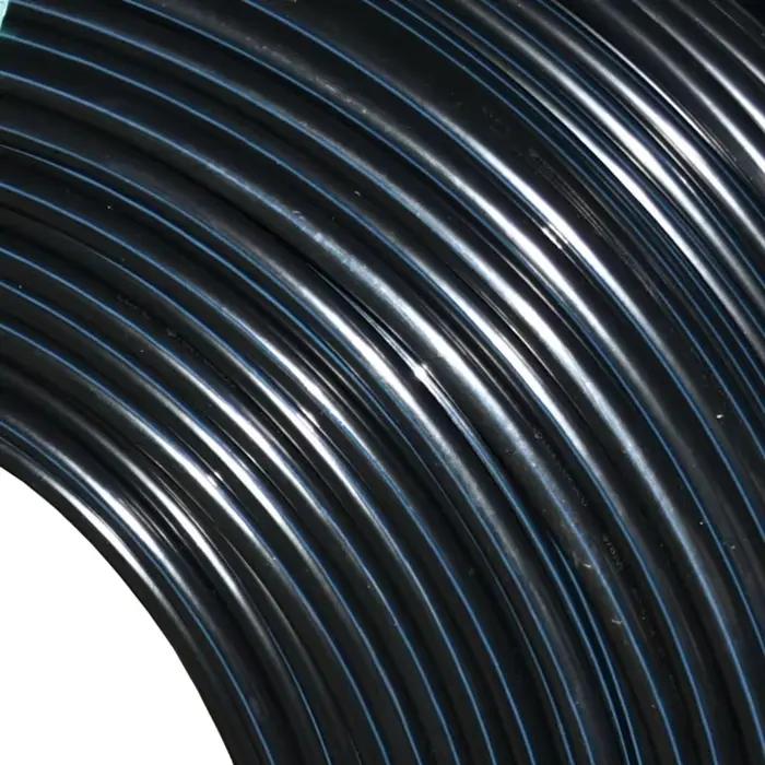 Tuyau d'irrigation robuste et flexible en plastique PE Chr15 Sat pour serre de jardin, 16mm, 1mm et 1.2mm d'épaisseur, résistant à l'abrasion et à la corrosion, noir, bourgogne et rouge, 10m et 15m disponibles